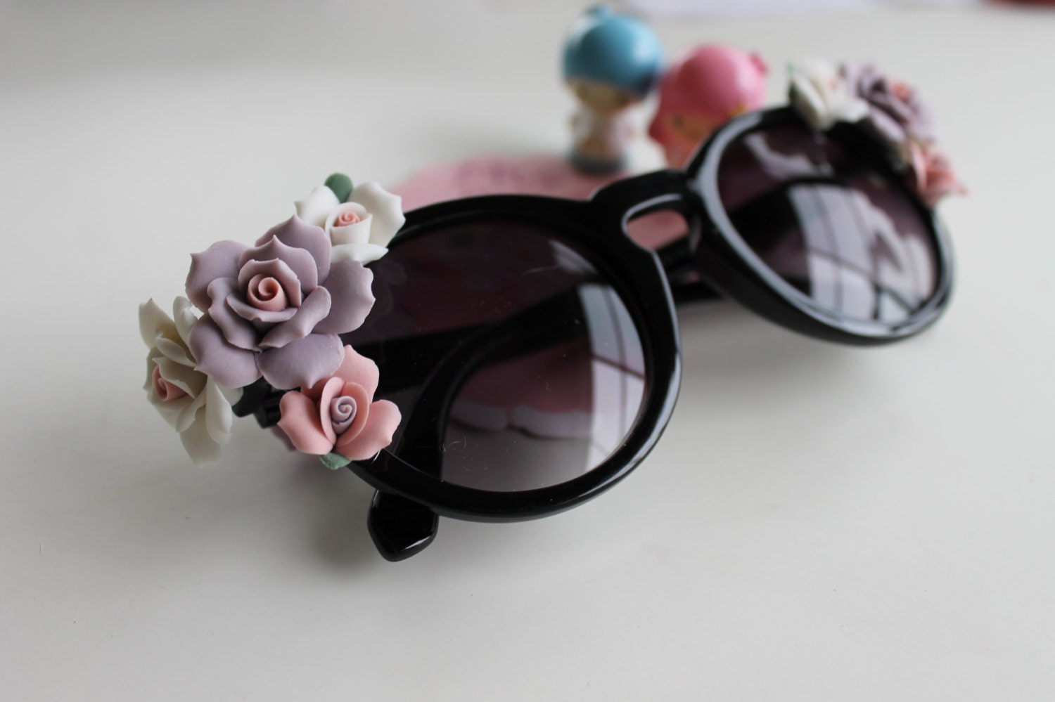 Kawaii Kitsch x Little Black Book Ceramic Floral Keyhole Sunglasses