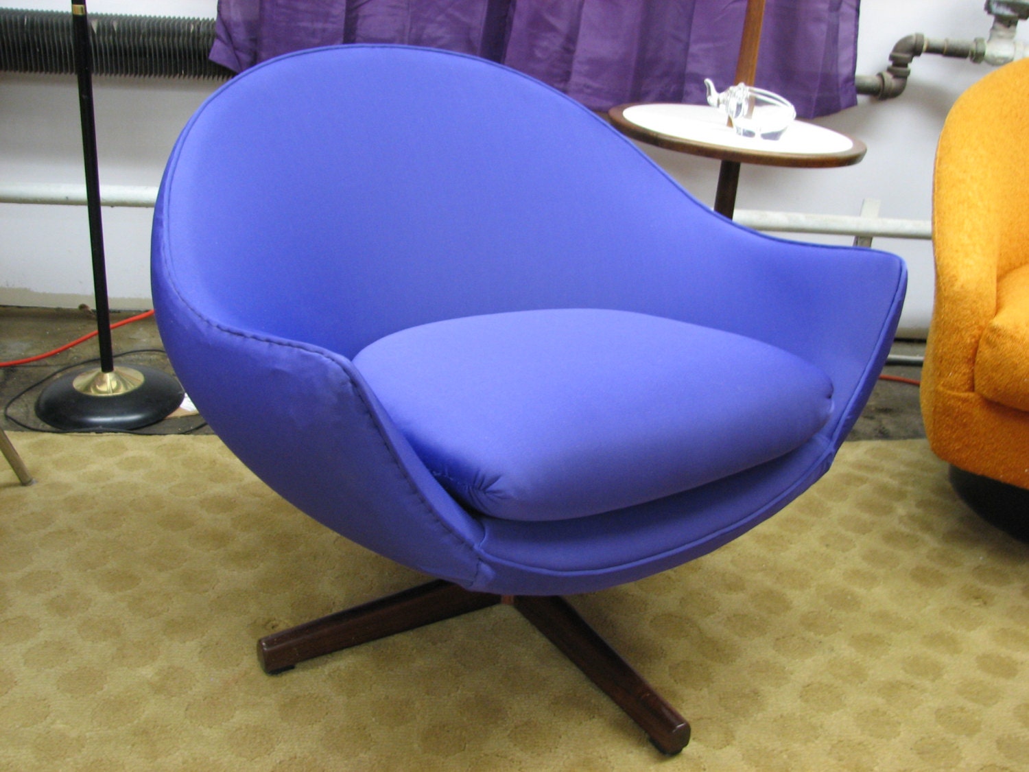 Mid Century Modern Mobler scoop chair