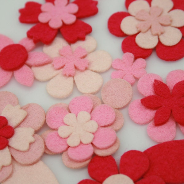 Wool blend felt flowers 24 piece set - pinks