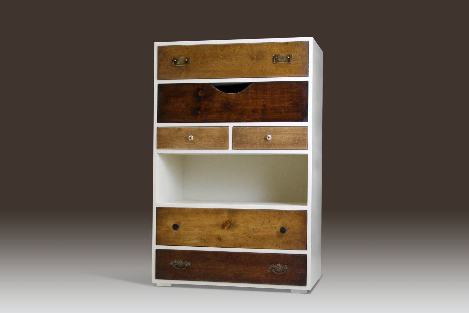 Chest of drawers - K.T4 Design by Benjamin Mangholz