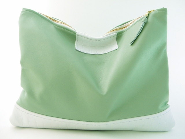 NEW/LAST ONE - Minty Leather Statement Clutch