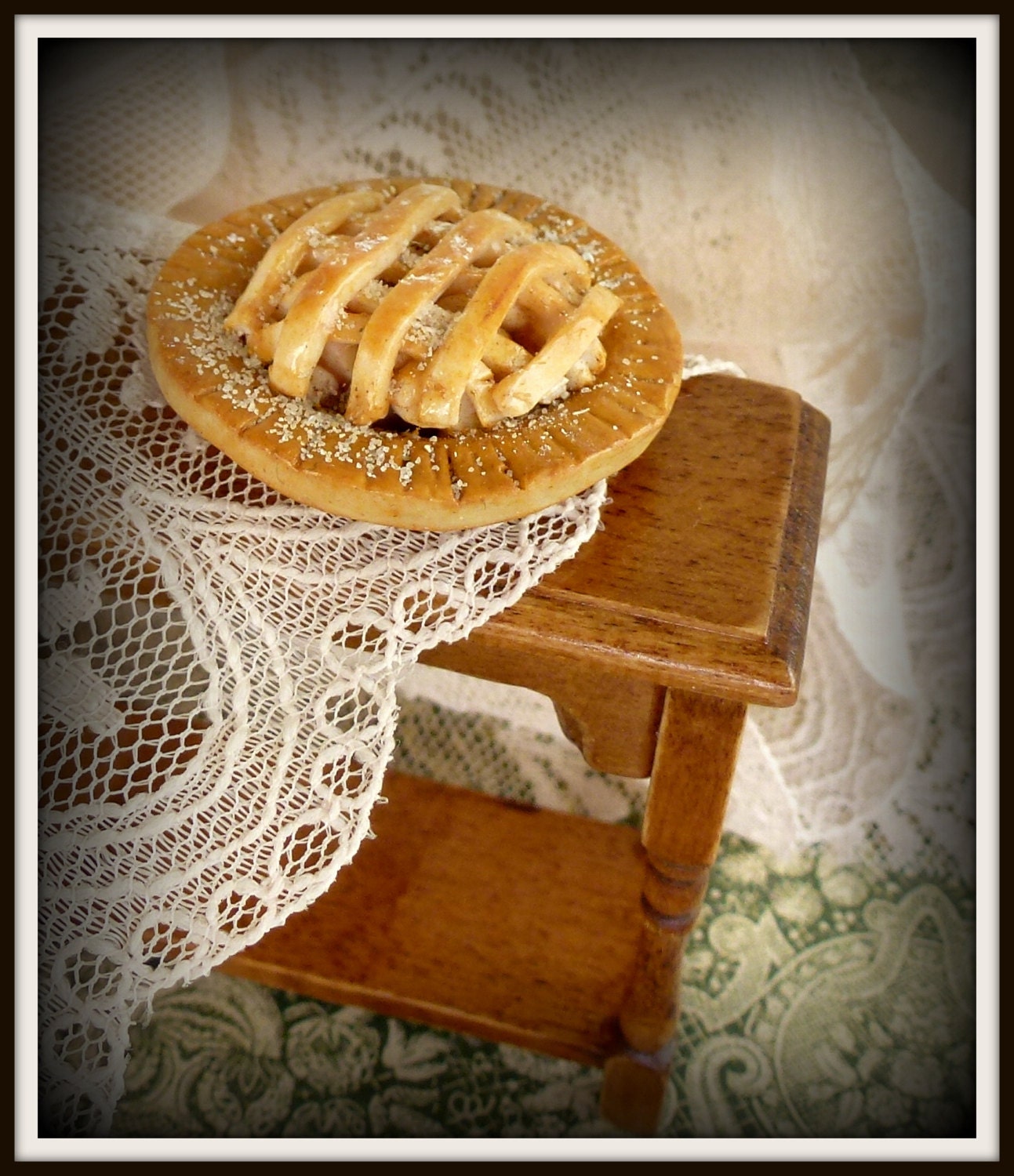 Miniature Dollhouse Food  Cake 'The Apple of my Pie'