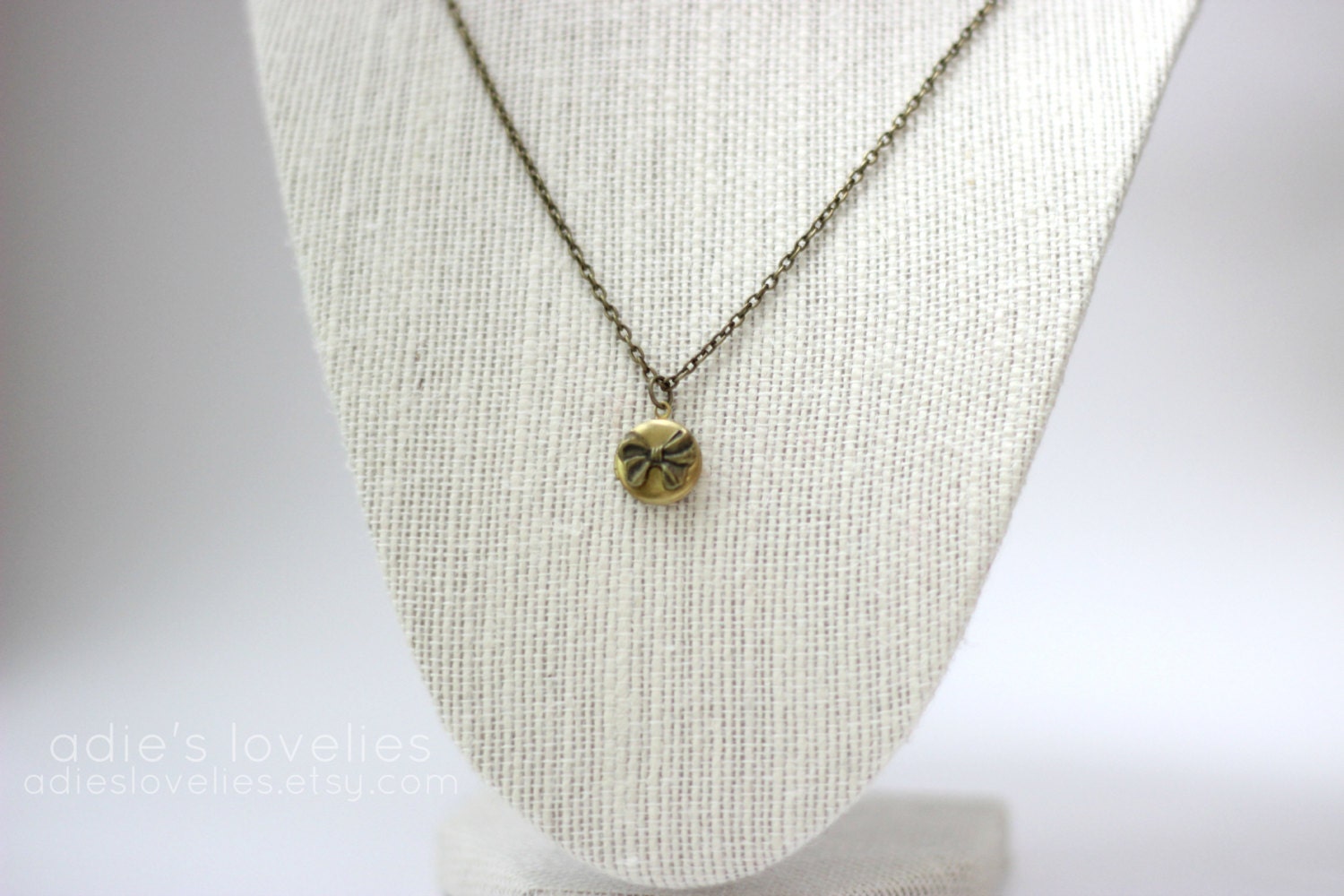 Mini Bow Locket - Antique Brass - 22"