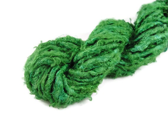 Banana Fiber yarn, art yarn, vegan, green, parrot