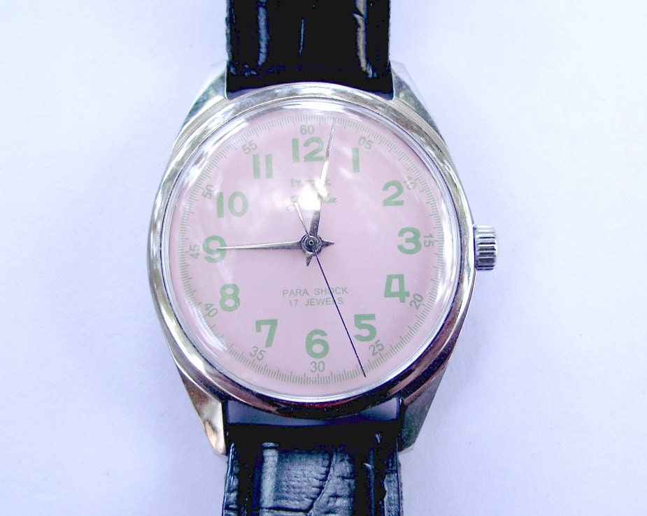 Vintage wind up watch. Pink and green.17 jewels. Amazing condition for vintage lovers