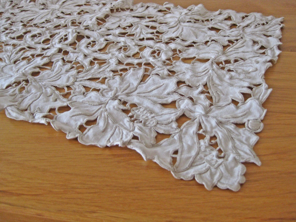 embroidered French linen cloth leaves flowers cutwork