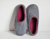 Felted slippers for women - Gray & Bordeux - Made to order - Home wool shoes / Handmade shoes / Eco friendly slippers