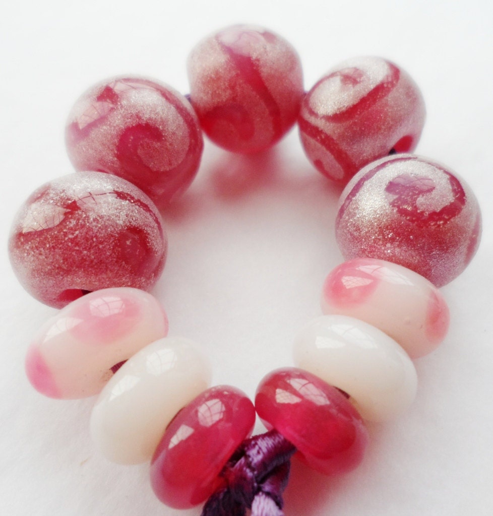 Sparkle scrolls - handmade lampwork bead set