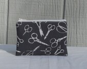 Zipper pouch, gray scissors