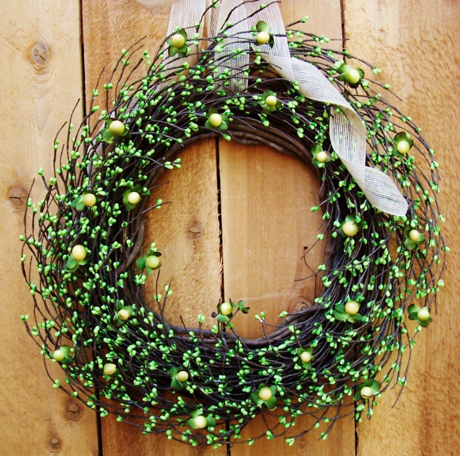 Spring/Summer Wreath-Spring/Summer Door Wreath-Front Door Wreath-CREAMY GREEN Berry Door Wreath-Spring Decor-Rustic Primitives Country Decor
