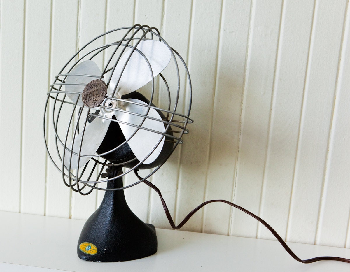 Vintage Fan / Zephyr Airkooler / Wright Metal Fan w/ 40's Art Deco Design