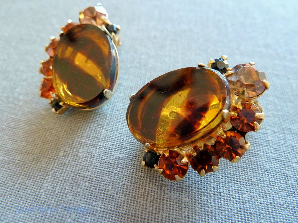 Brown Art Glass Rhineston Juliana Earrings 1960s Jewelry Delizza and Elster