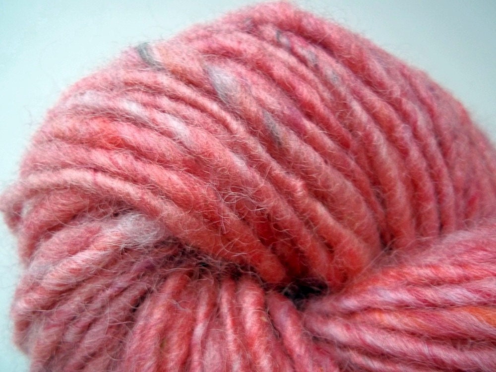Bubblegum Tweed - Romney wool handspun yarn - 90 yds 4 oz single ply worsted weight - hand dyed pink peach