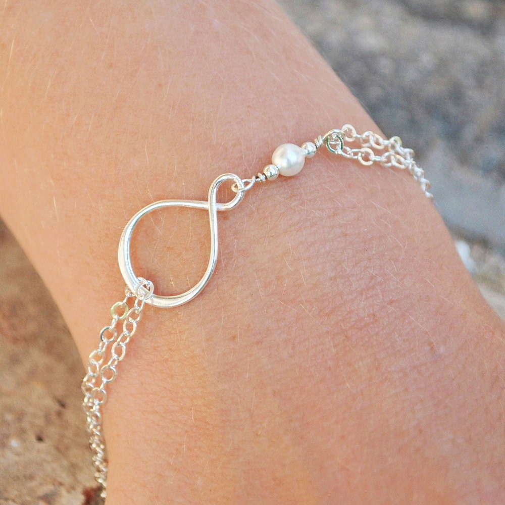 Silver Eternity Bracelet, Pearl Infinity Bracelet, Bridesmaid Best Friend Friendship, Wedding Jewelry, Sterling Silver Jewelry Handmade