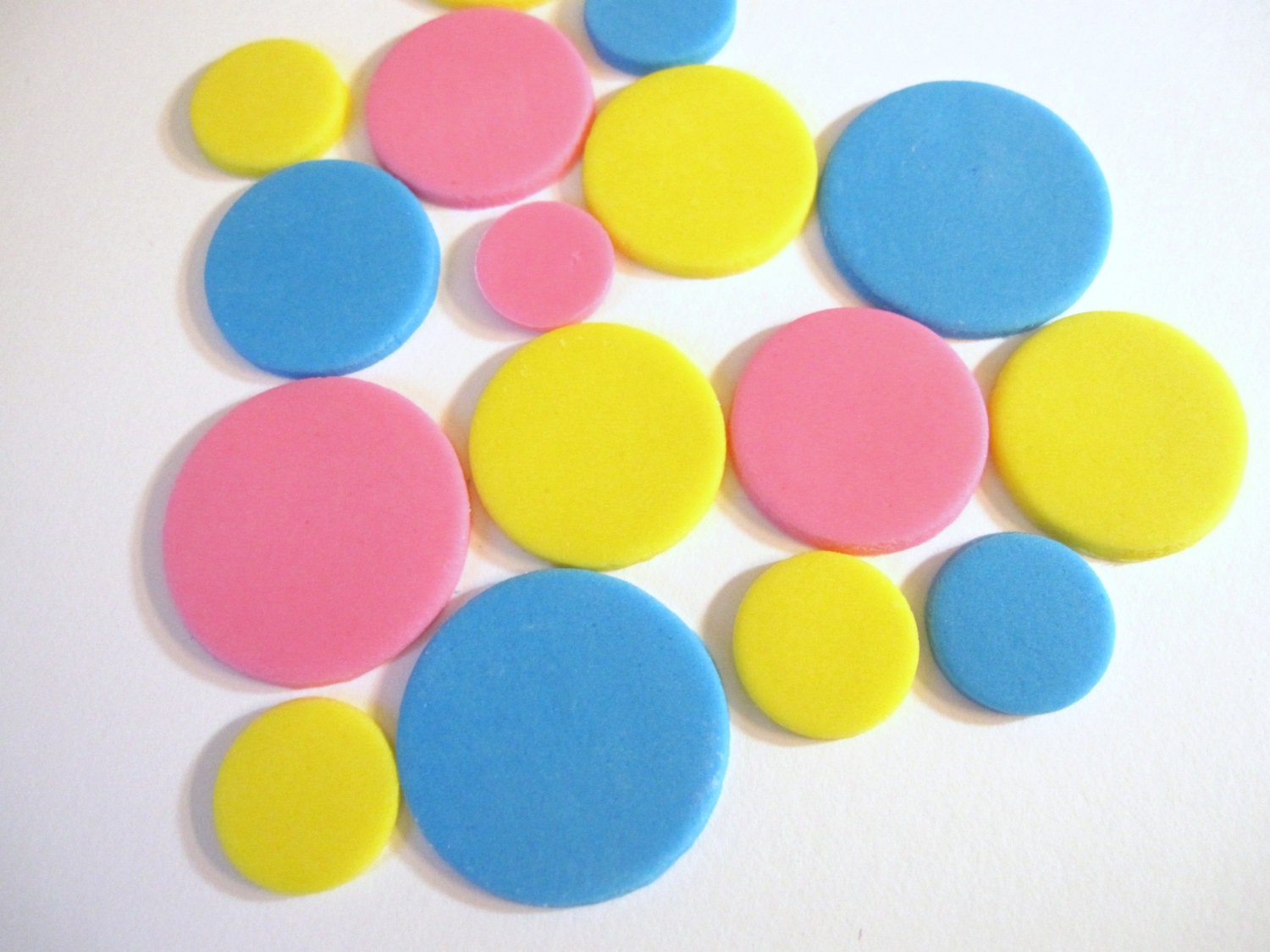 Circle Fondant Shapes for cake or cupcakes, Fondant Polka Dots for cake Il_170x135