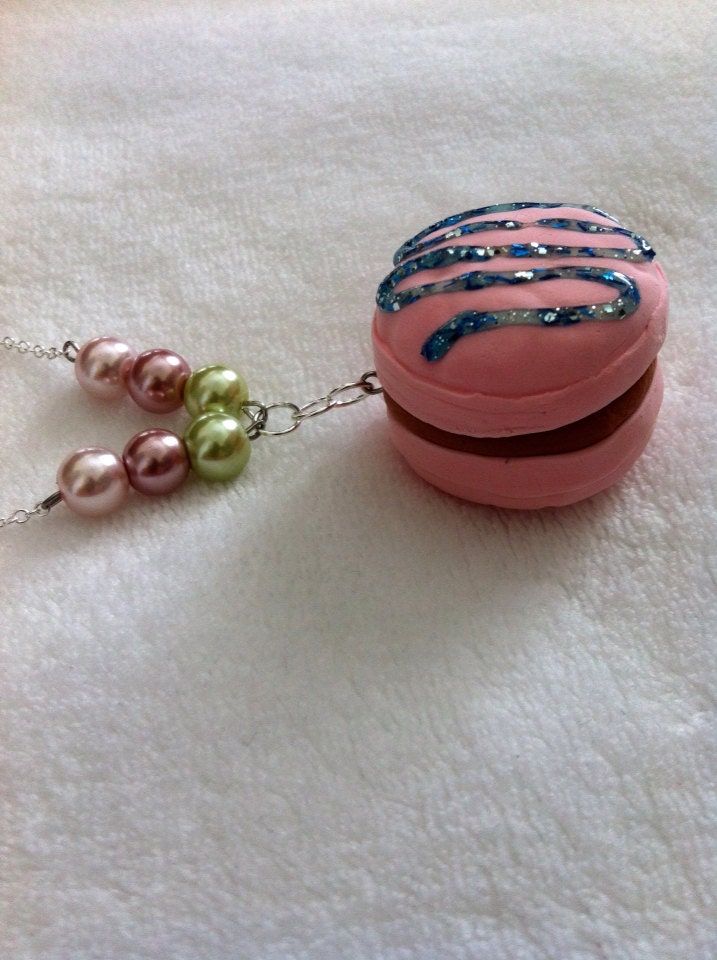 Pink Macaron and glass pastel color pearl necklace