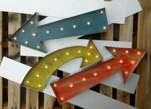 24" Arrow Vintage Marquee Hollywood Lighted Shape Metal & Wood