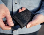 Cocones iPhone 4, iPhone 4S Sleeve/ iPhone 4, iPhone 4S Case/ Smokey Grey Felt & Black Leather