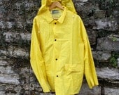 Yellow Rainjacket / Slicker Round Collar, Detachable Hood Large