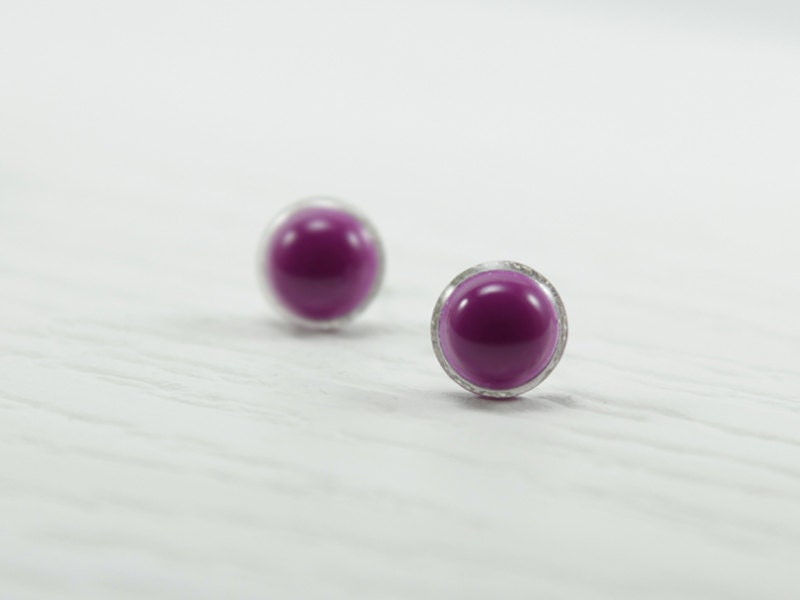 Fuchsia Small Stud Earrings 10mm - Resin and Polymer Clay Round Bright Post Earrings - Nickel Free - Gift for Her - Pink Ear Studs - biesge