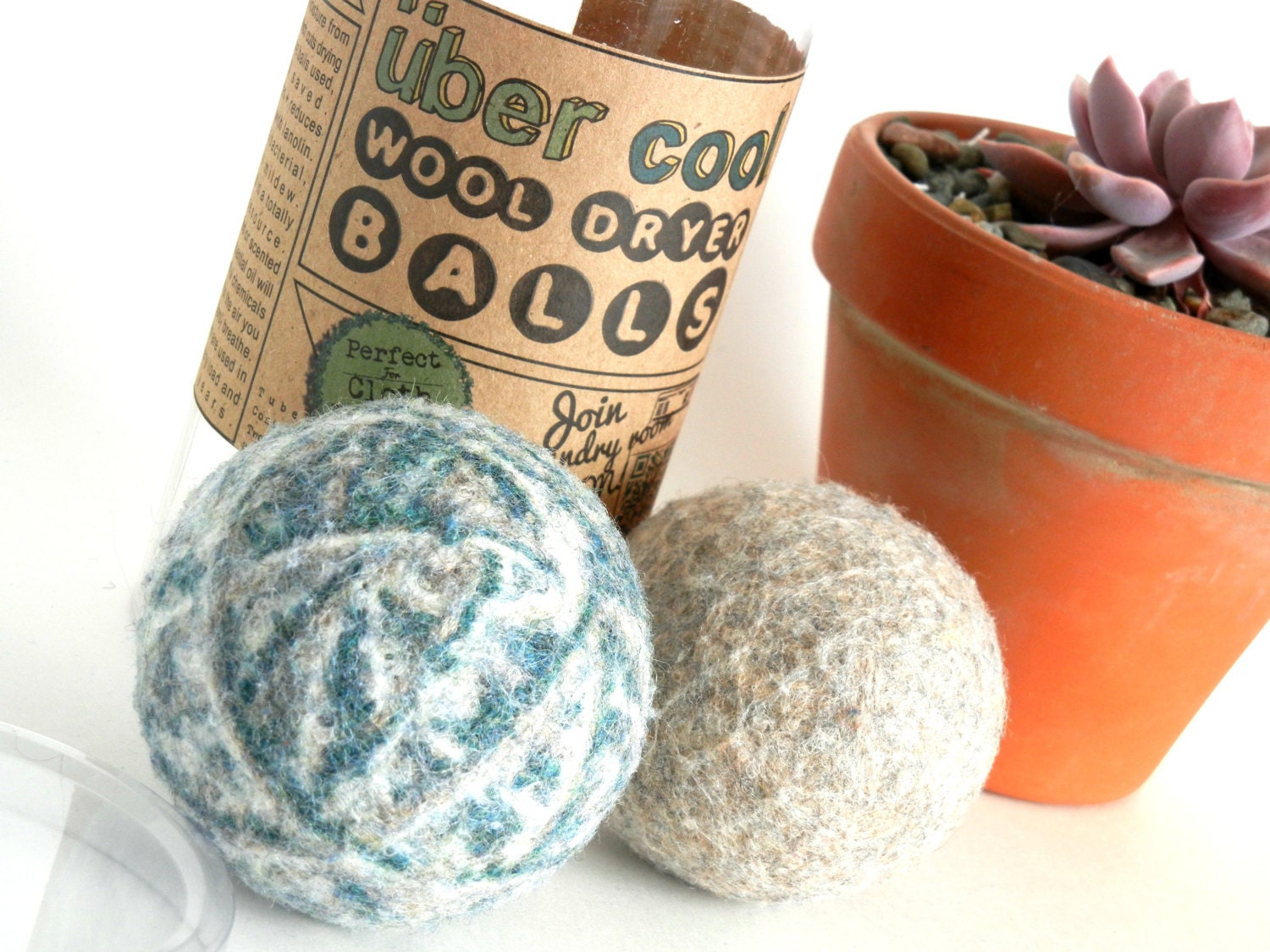 Mother's Day gifts, earth day, über cool wool dryer balls, seafoam green natural, eco friendly sustainable laundry, wholesale