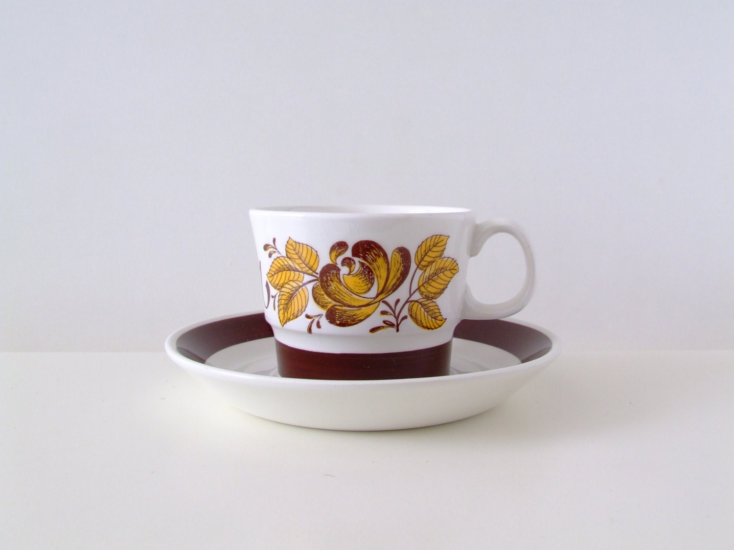 Daddys Cup - Yellow and Brown - Floral 70s - Norwegian Pottery