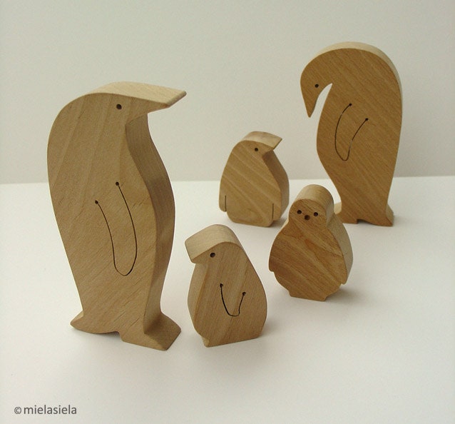 Wooden toy set - penguin family - waldorf - natural - wood toy