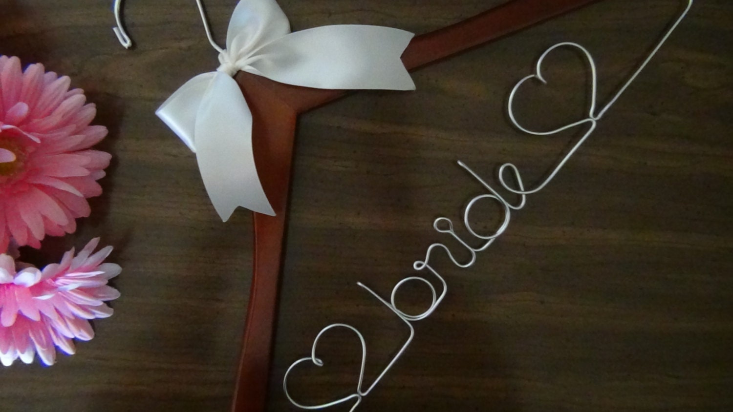 Personalized Keepsake Bridal Hanger, Custom Made Wedding Hangers with Names, Bridal Shower Gift idea,Wedding Photo Props