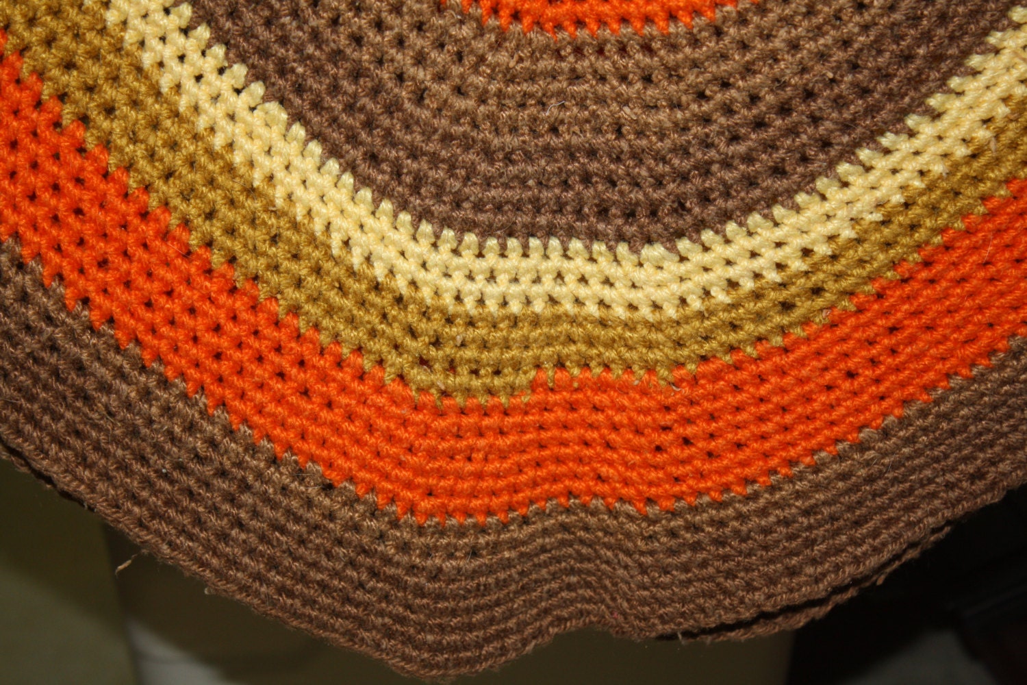 Vintage/retro rug braided/crocheted