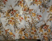 Retro drapes/curtains floral pattern pair