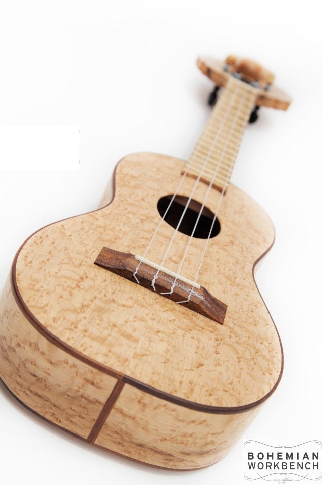 ELMO Ukulele
