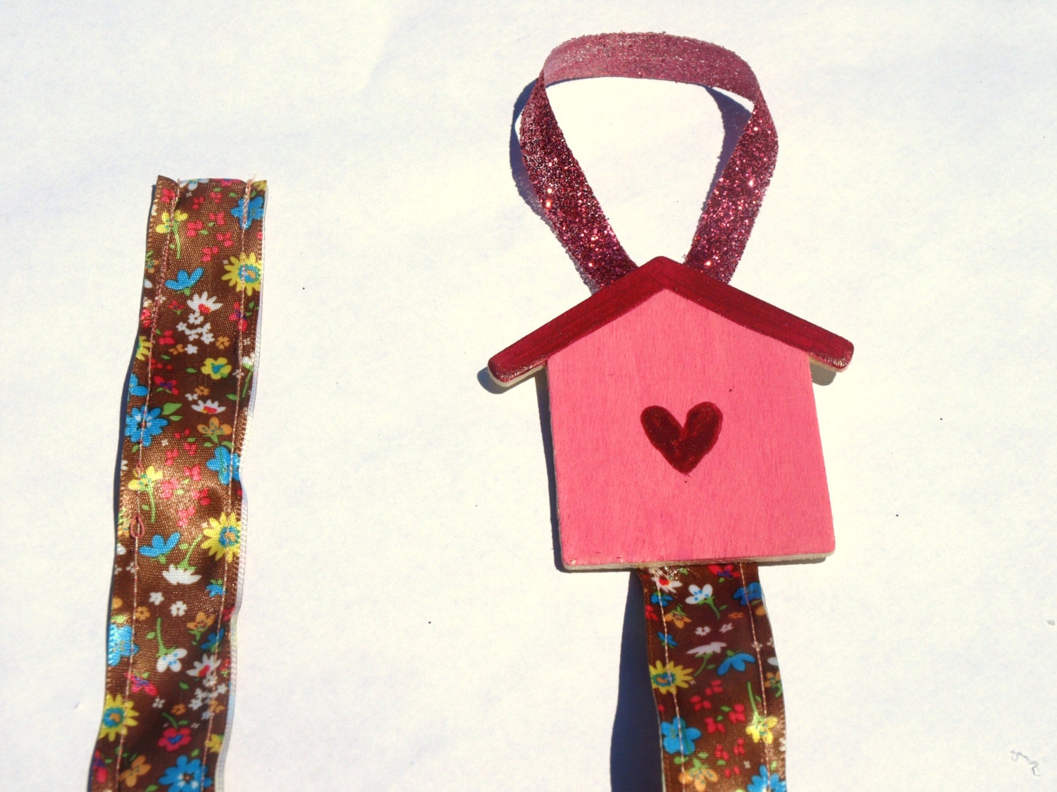 pink birdhouse hair bow hanger- hair clip organizer- heart bow hanger