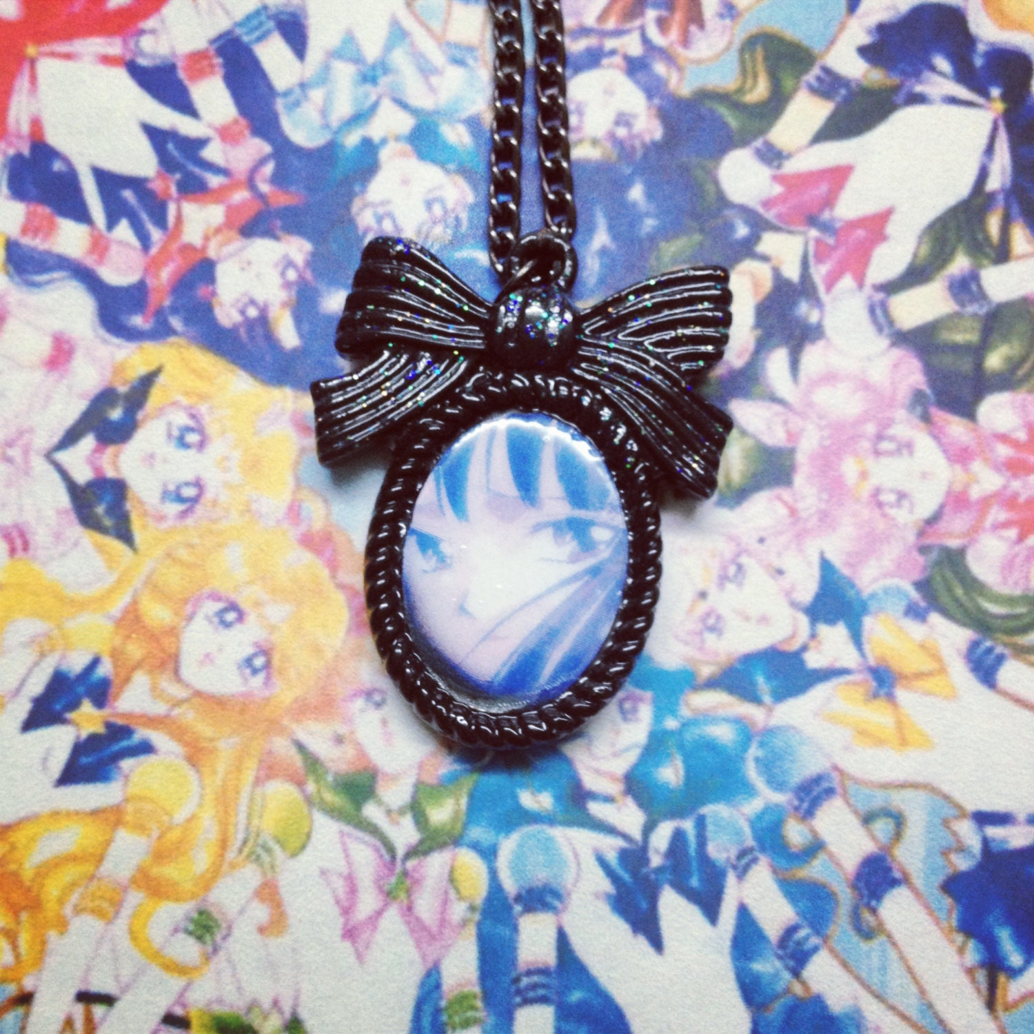 Sailorsaturn Bow Framed Necklace
