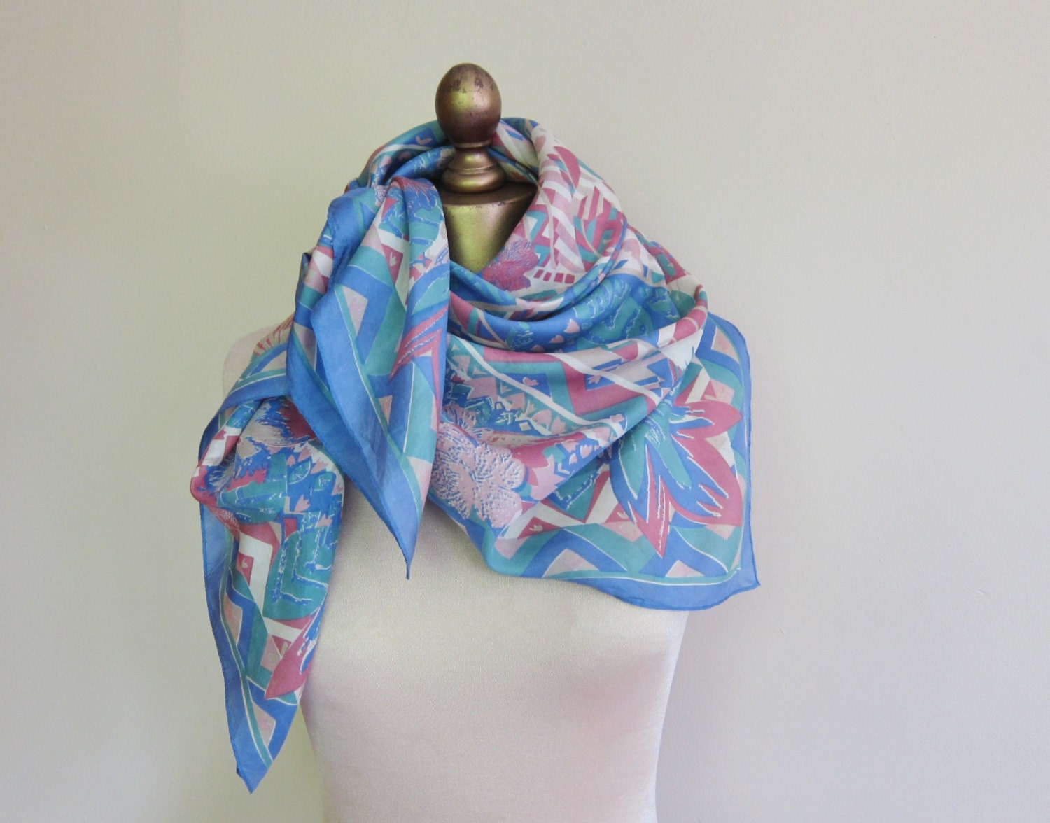 Clothkits silk scarf pastel 80s