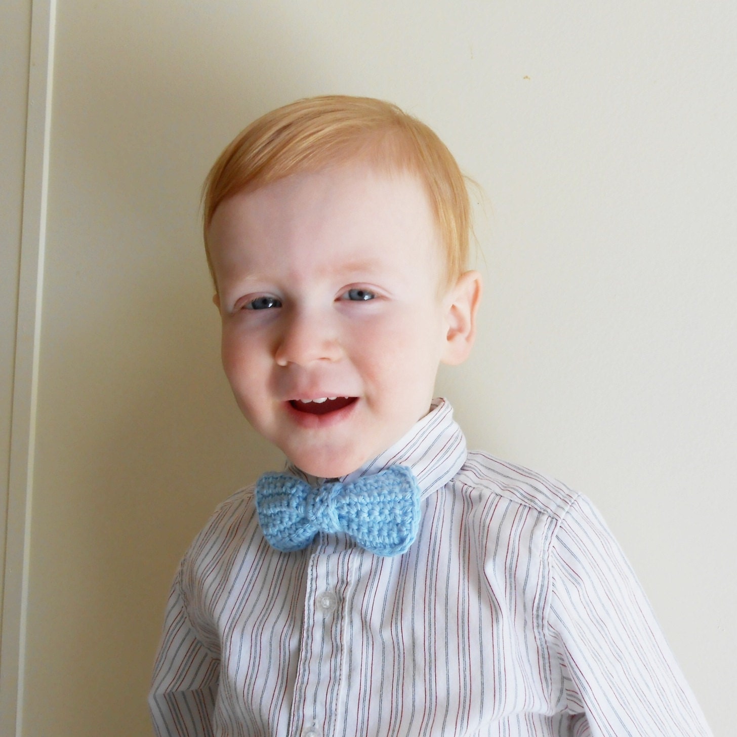 Baby Blue Bow Tie for Boys, organic cotton bow tie, cute tie for weddings, Easter, spring celebrations, photo props