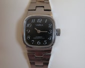 Vintage small bracelet ladies watch CHAIKA from Soviet Union (USSR)