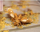 10% OFF Vintage Bumble Bee Brooch