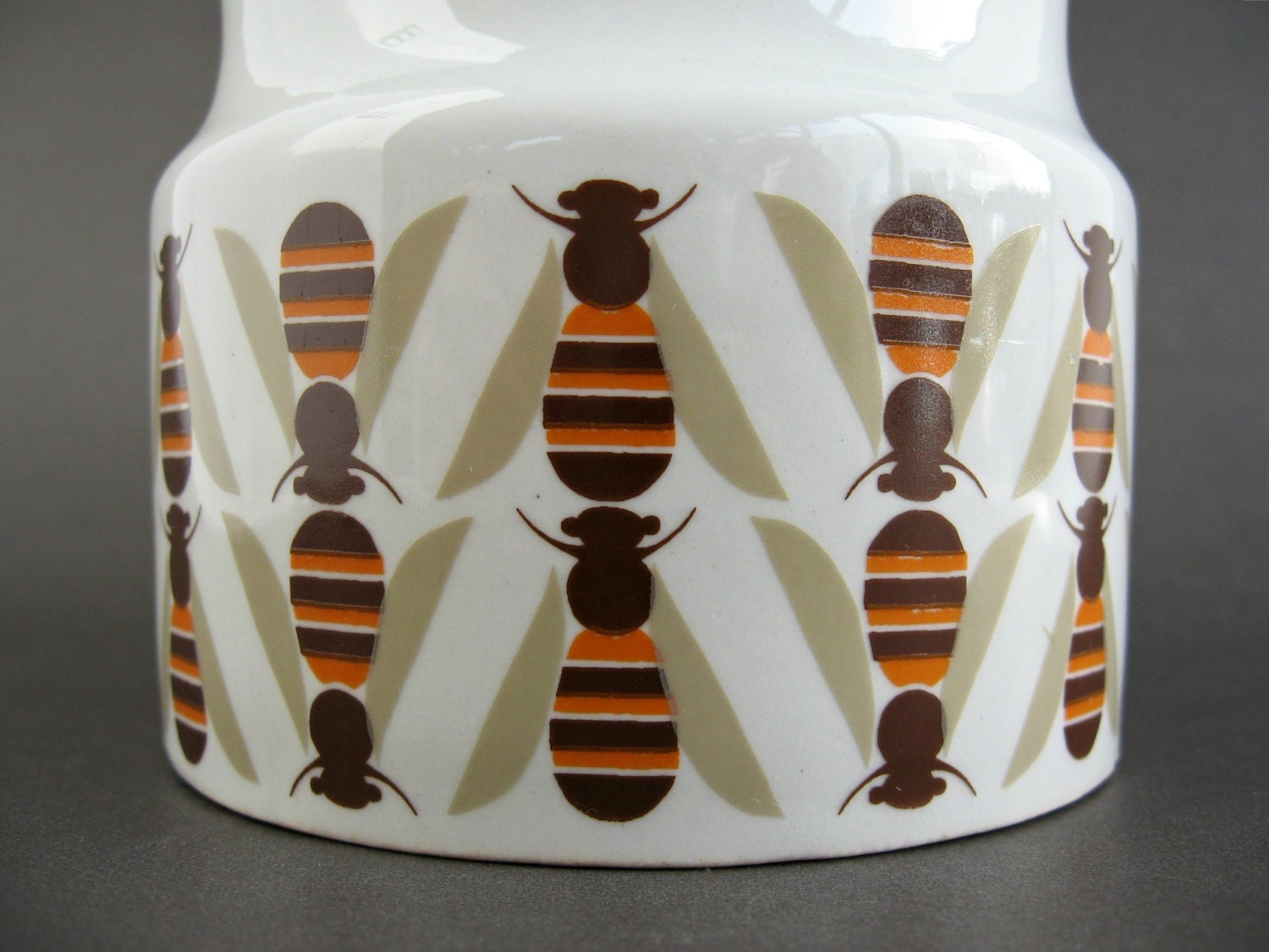 Arabia Finland Large Pomona Bee Pot / Honey Jam Pot / Scandinavian Modern