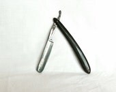 Eco friendly Fathers Day French antique razor straight razor bakelite shaving mens grooming accessories bath personal care chevron