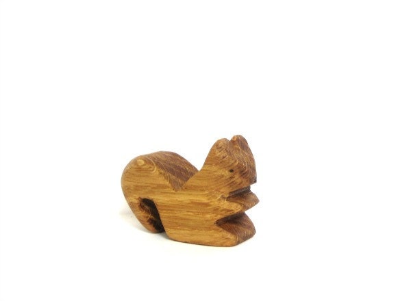 Wooden Toy Squirrel - Oak