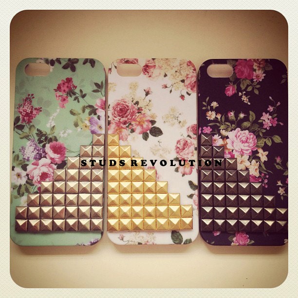 STUDDED VICTORIAN FLORAL iPhone 5 case, -custom studs case for iphone,stud desgin on apple case,studs revolution