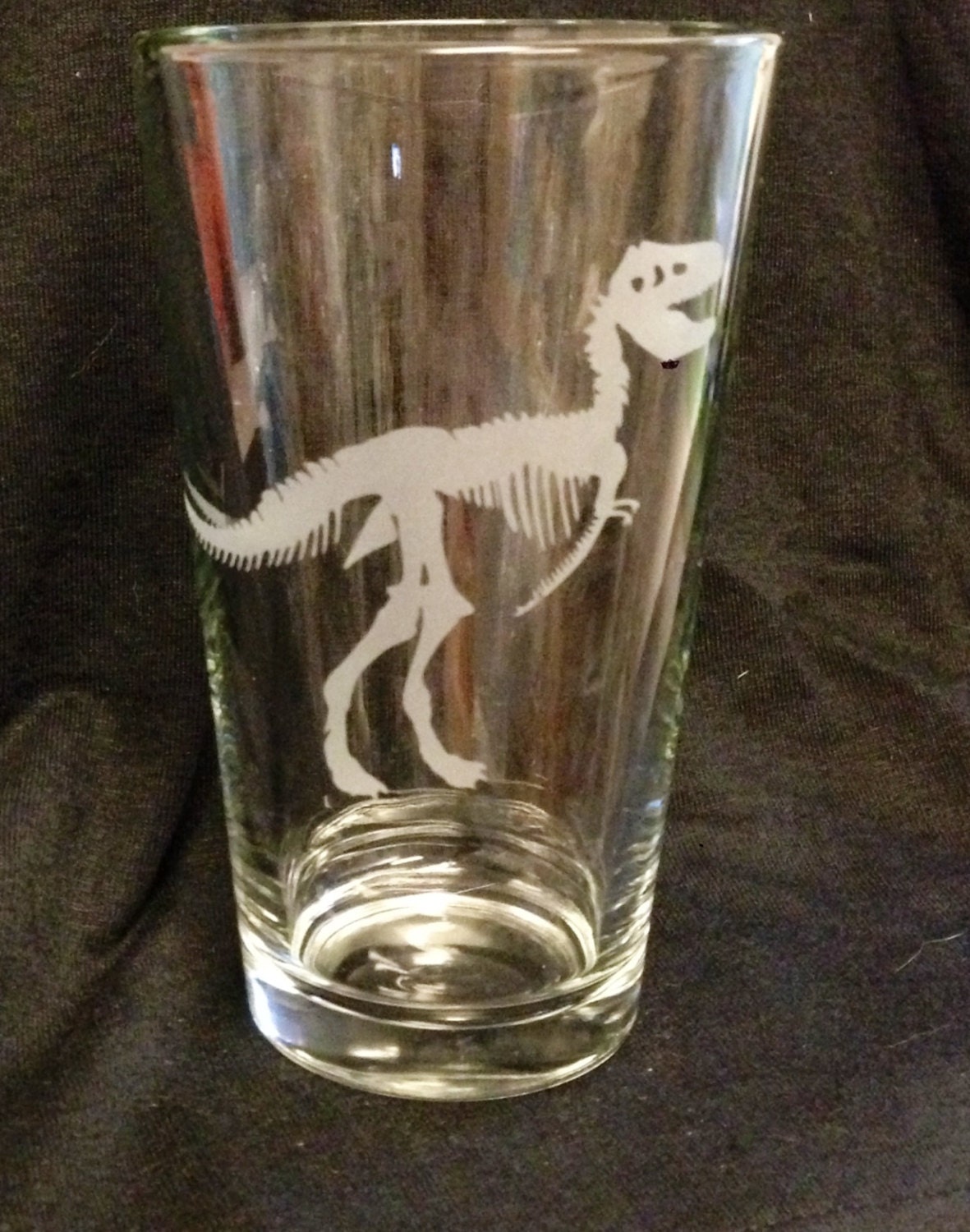 Tyrannosaurus T Rex Skeleton bones Dinosaur Etched Pint Glass