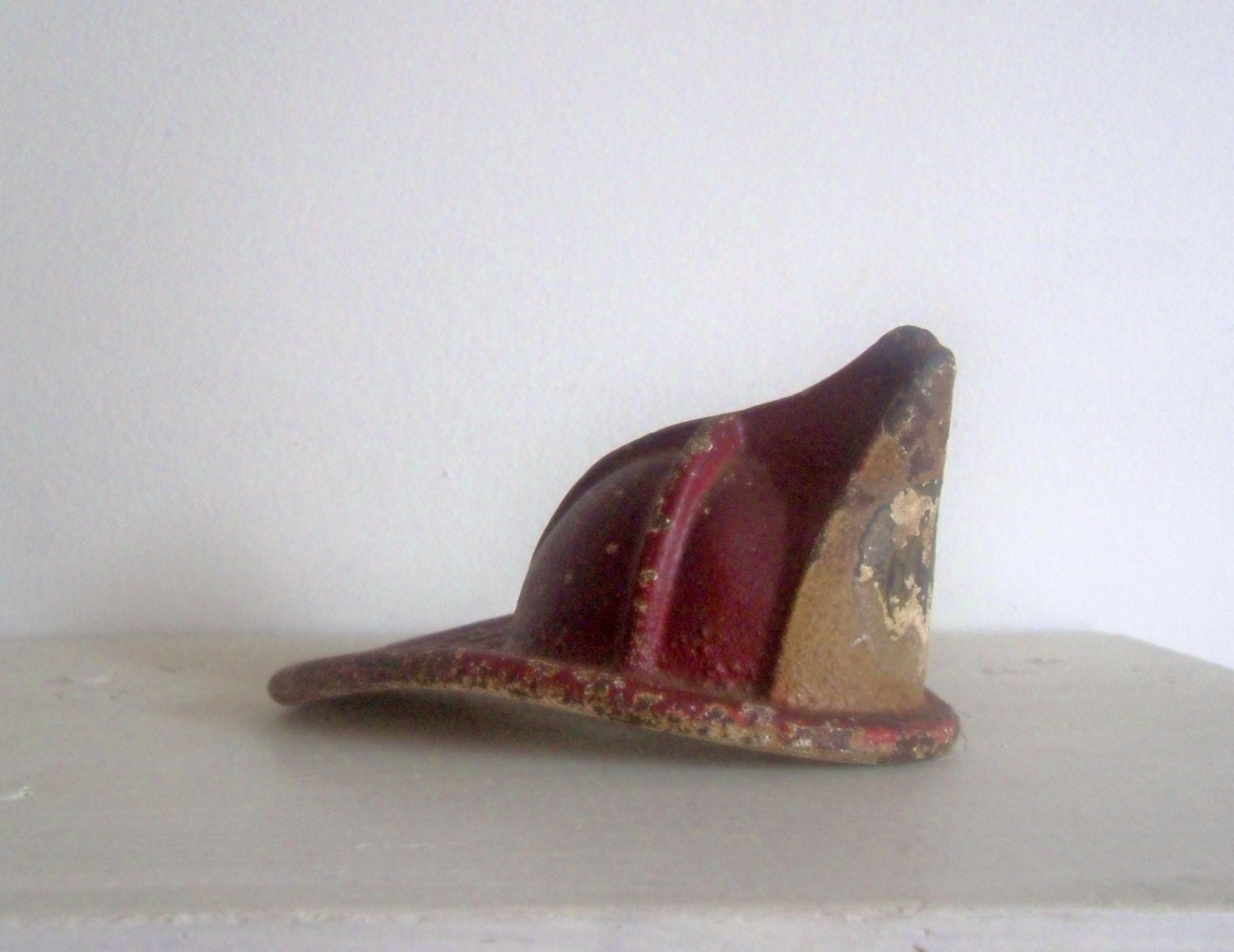 Paperweight. Fireman's Helmet.  Cast Iron Advertising Paperweight. Collectible.