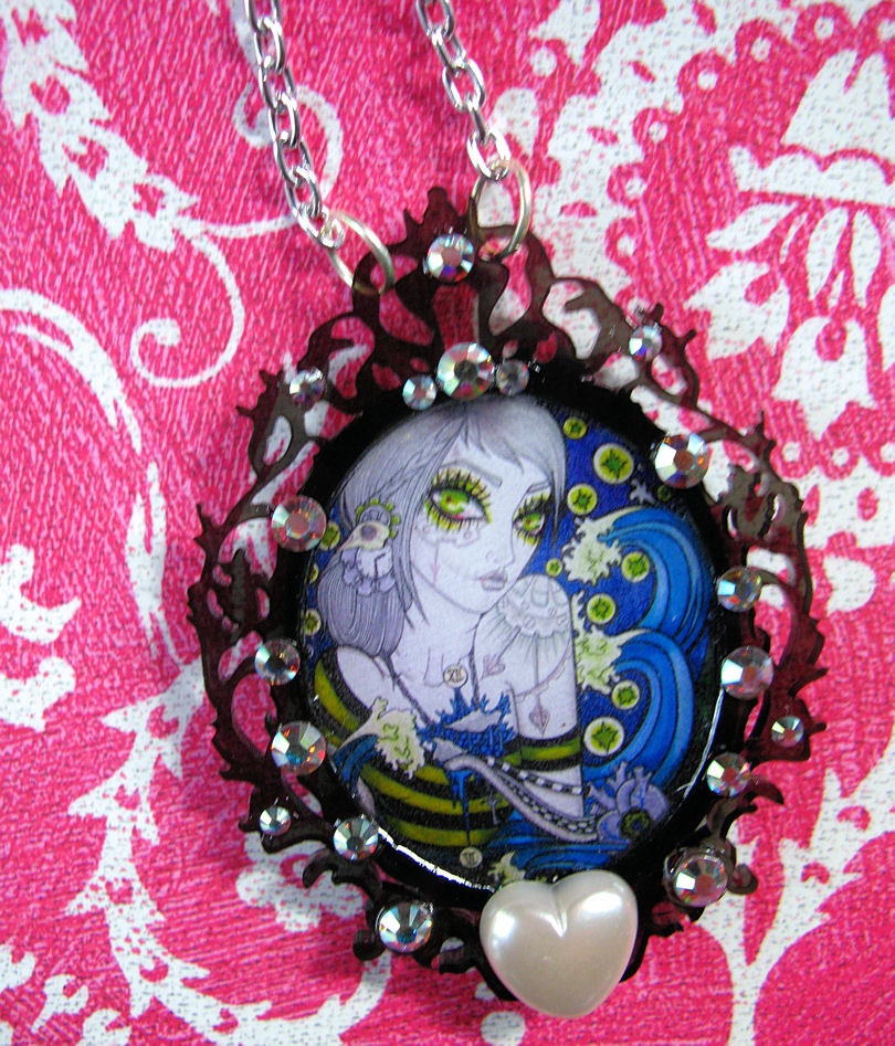 Tidal Cameo Necklace