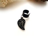 Beautiful Black Matte Filigree Leaf Ear Cuff