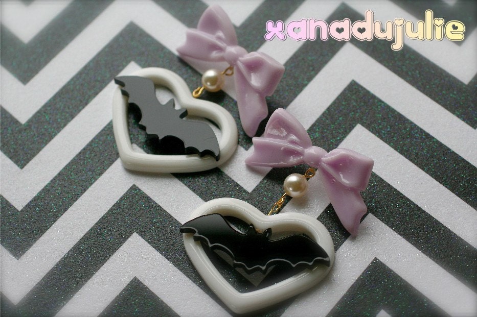 Kawaii Bat Love Earrings