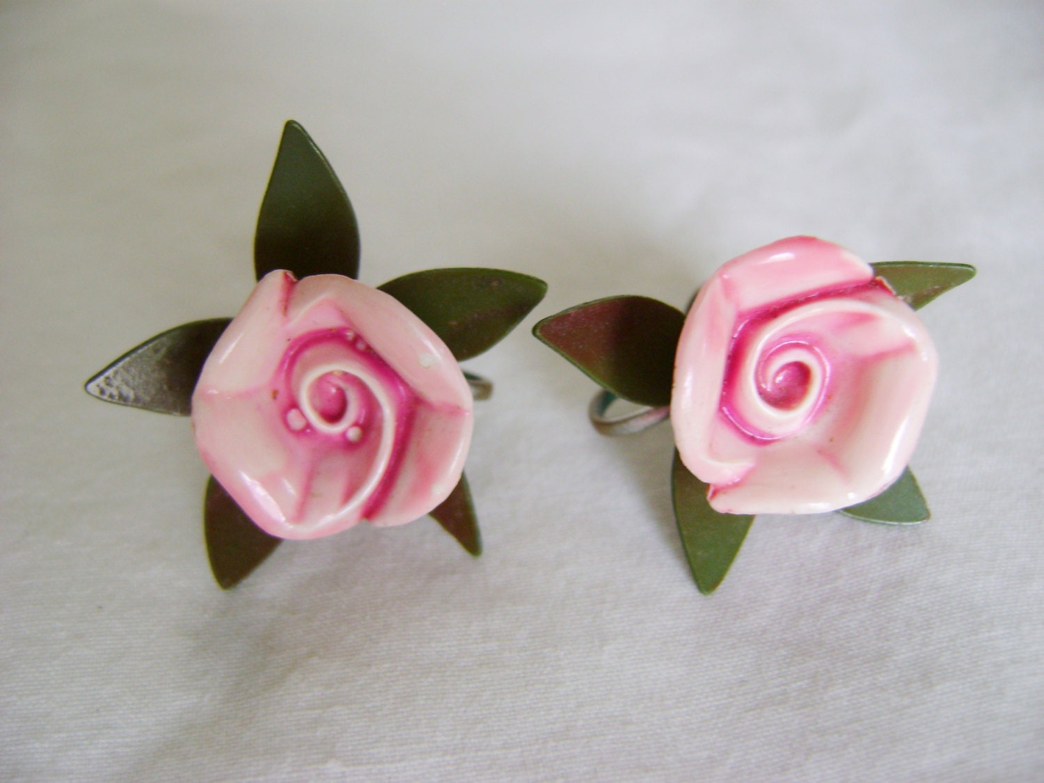 Vintage Polymer Earrings - 1970s Pink Rose Bloom Twist On Style