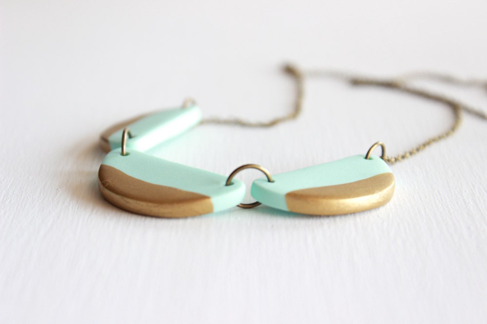 Scallop Polymer Clay Necklace, Dainty Scallop Bunting Necklace