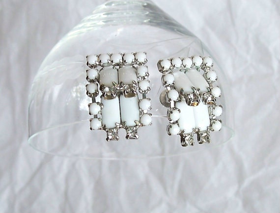 Stunning Vintage Continental Milk Glass Rhinestone Earrings Screw on