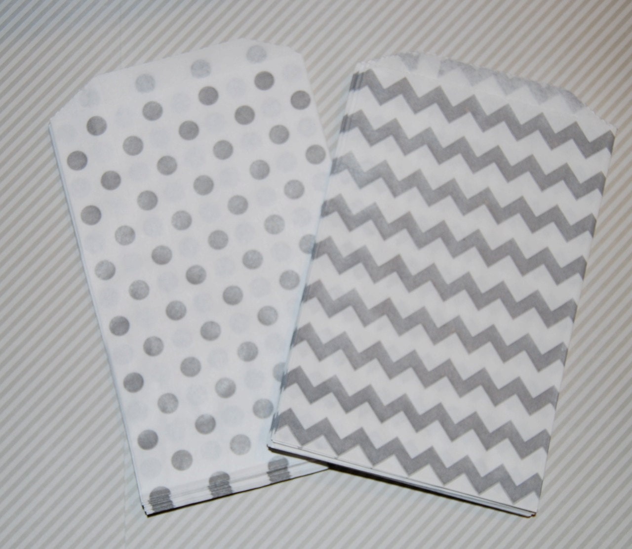 Party Favor Bags - Gray Chevron & Polka Dot Printed Paper Treat Bags - Bakery Bags 7x5 medium size - 20 count - candy cookie bags treat